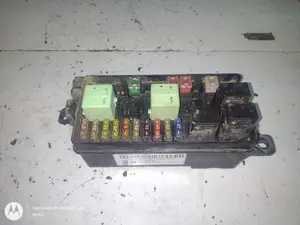 Foto de CAJA RELES / FUSIBLES MINI MINI (R50,R53) 1.6 16V CAT (116 CV / 85 KW) referencia 3449504