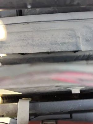 Foto de CAJA FILTRO AIRE RENAULT MEGANE II BERLINA 5P 1.4 16V (98 CV / 72 KW) referencia 8200420871