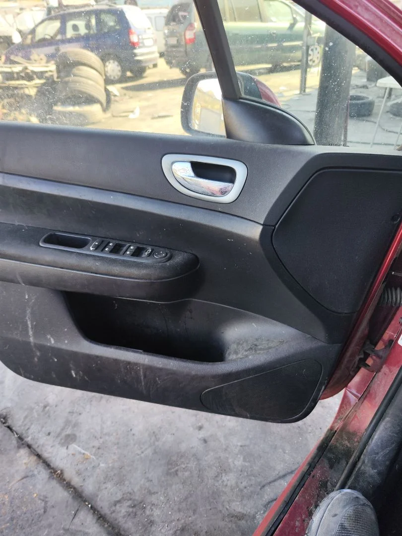 Foto de ELEVALUNAS DELANTERO IZQUIERDO PEUGEOT 307 (S1)(04.2001) 1.6 16V CAT (109 CV / 80 KW) referencia 9221K0