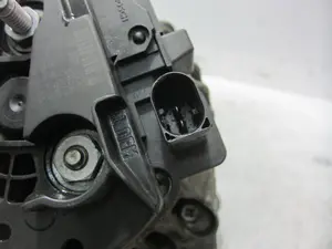 Foto de ALTERNADOR VOLKSWAGEN GOLF PLUS VI (521) referencia 0124525091 foto 3