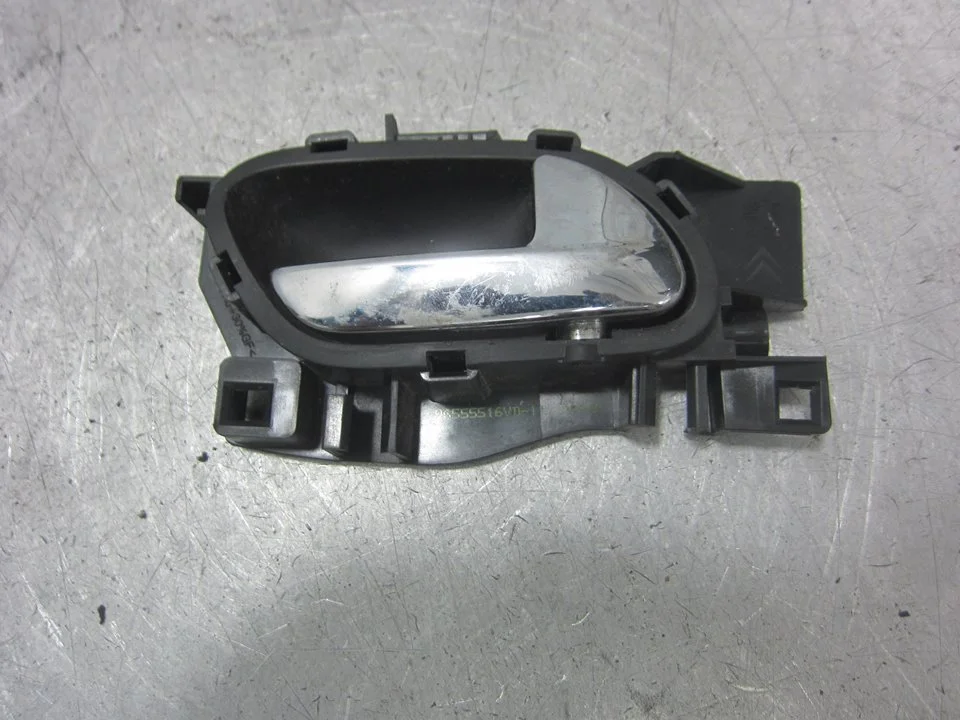 Foto de MANETA INTERIOR TRASERA DERECHA CITROEN GRAND C4 PICASSO 1.6 16V HDi FAP (109 CV / 80 KW) referencia 96555516VD