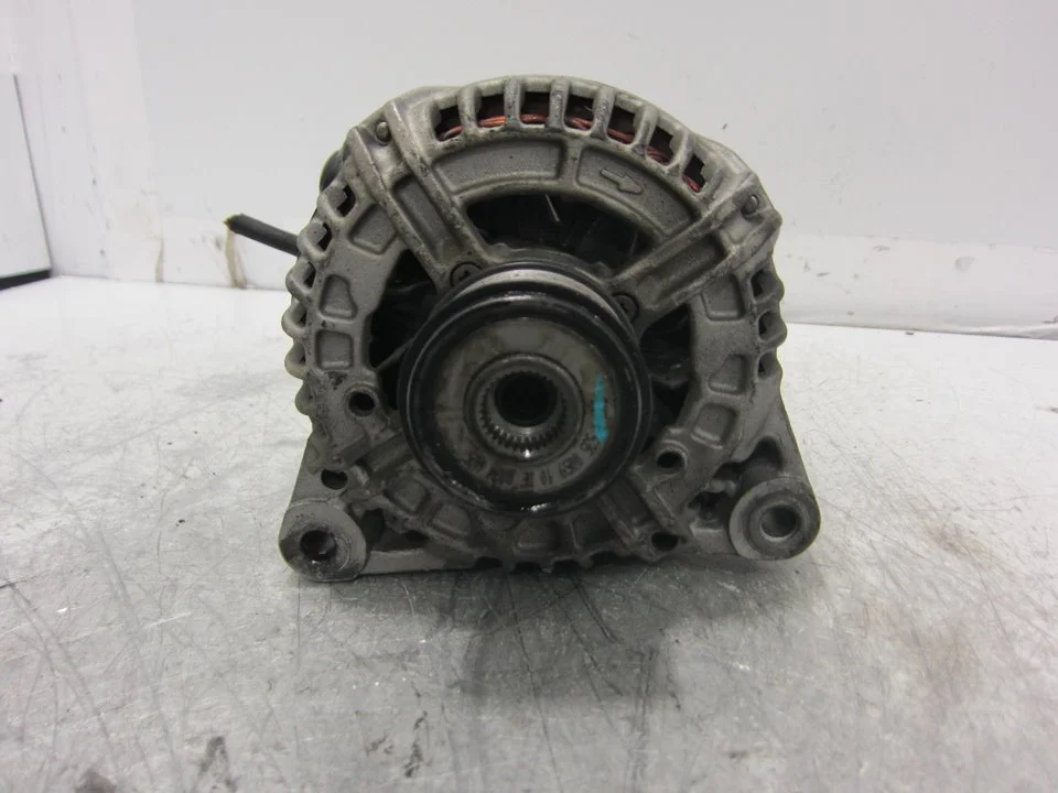 Foto de ALTERNADOR CITROEN C4 COUPE referencia 0124525035