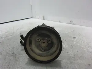 Foto de BOMBA DIRECCION VOLKSWAGEN GOLF IV BERLINA (1J1)(10.1997) 1.6 16V (105 CV / 77 KW) referencia 0301452269A
