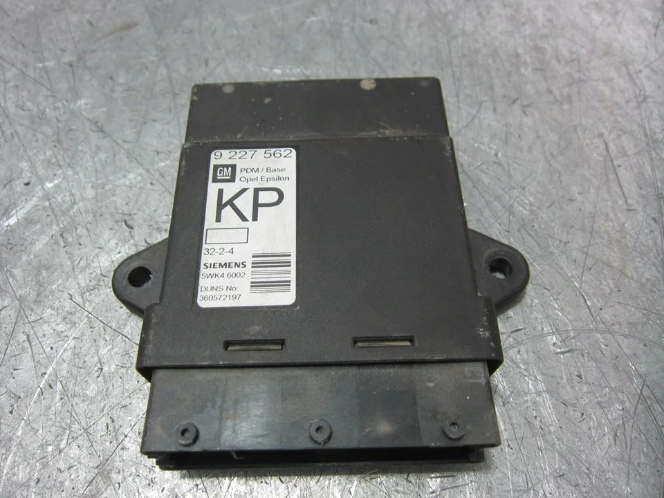 Foto de MODULO ELECTRONICO OPEL VECTRA C BERLINA 2.0 DTI (101 CV / 74 KW) referencia 9227562