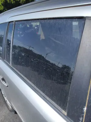 Foto de LUNA TRASERA DERECHA OPEL ZAFIRA B 1.9 CDTI (120 CV / 88 KW) referencia 93184338