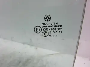 Foto de LUNA DELANTERA IZQUIERDA VOLKSWAGEN TOURAN (1T3) 1.6 TDI DPF (105 CV / 77 KW) referencia 43R001582 foto 2