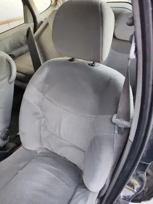 Foto de ASIENTO DELANTERO IZQUIERDO RENAULT SCENIC I (JA...) 1.9 dCi Diesel CAT (102 CV / 75 KW) foto 2