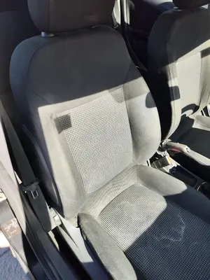 Foto de ASIENTO DELANTERO DERECHO OPEL CORSA D 1.2 16V CAT (Z 12 XEP / LB4) (80 CV / 59 KW) foto 2