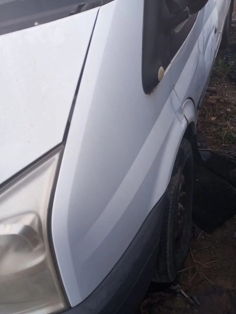 Foto de ALETA DELANTERA IZQUIERDA FORD TRANSIT COMBI (TT9) 2.2 TDCi CAT (116 CV / 85 KW)