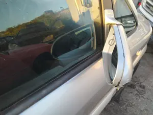 Foto de RETROVISOR DERECHO OPEL ZAFIRA A 2.0 DTI (101 CV / 74 KW)