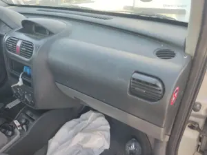 Foto de AIRBAG DELANTERO DERECHO OPEL COMBO (CORSA C) 1.7 16V DI CAT (Y 17 DTL / LK8) (65 CV / 48 KW)
