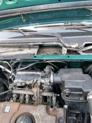 Foto de BRAZO LIMPIA DELANTERO DERECHO PEUGEOT 106 (S2) 1.1  (60 CV / 44 KW)