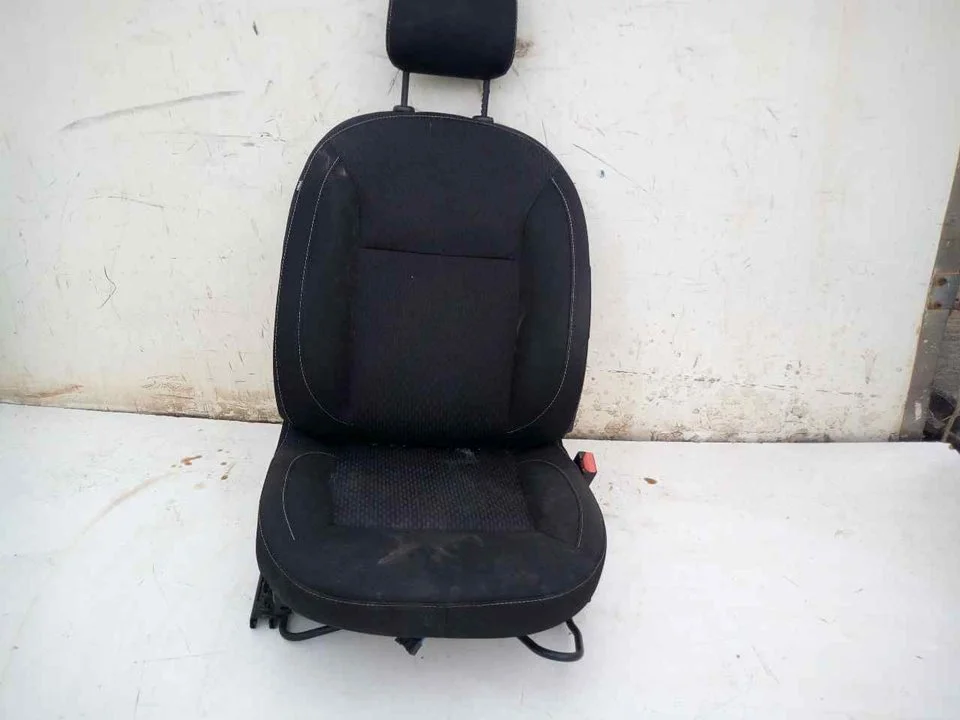 Foto de ASIENTO DELANTERO DERECHO DACIA LOGAN II 1.5 dCi Diesel FAP CAT (90 CV / 66 KW) referencia 876015465R