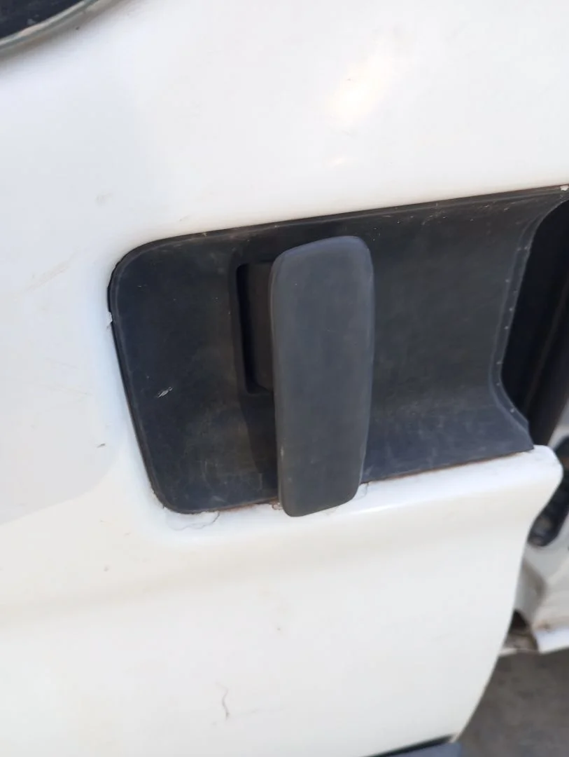 Foto de MANETA EXTERIOR LATERAL DERECHA CITROEN BERLINGO 1.9 Diesel (69 CV / 51 KW)