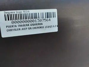 Foto de PUERTA TRASERA IZQUIERDA CHRYSLER JEEP GR.CHEROKEE (ZJ)/(Z) 5.2 V8 CAT (211 CV / 155 KW) foto 2