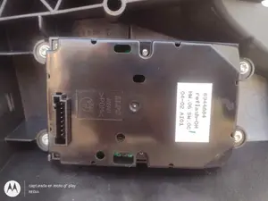 Foto de CONSOLA CENTRAL BMW SERIE 6 COUPE (E63) 4.4 V8 32V CAT (333 CV / 245 KW) foto 11