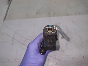 Foto de INYECTOR BMW SERIE 3 COMPACTO (E46) referencia 778860 foto 3