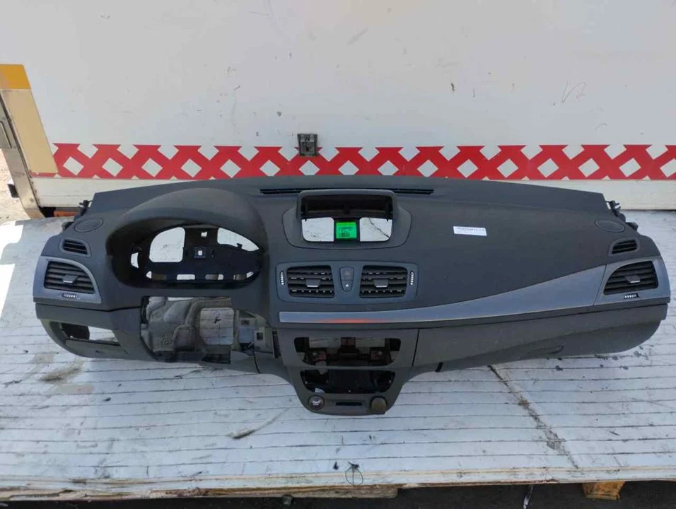 Foto de KIT AIRBAG RENAULT MEGANE III BERLINA 5P 1.2 TCE (132 CV / 97 KW)