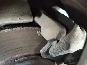 Foto de PINZA DE FRENO TRASERA IZQUIERDA AUDI A6 BERLINA (4B2) 1.8 20V Turbo (150 CV / 110 KW)
