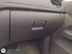 Foto de SALPICADERO FORD FOCUS BERLINA (CAP) 1.8 TDCi Turbodiesel CAT (116 CV / 85 KW) referencia 1541981 foto 7