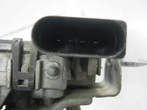 Foto de MOTOR LIMPIA DELANTERO SEAT IBIZA BERLINA (6J5) 1.9 TDI (105 CV / 77 KW) referencia 6R1955119 foto 2