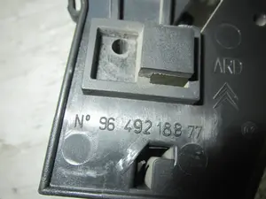 Foto de MANETA INTERIOR DELANTERA DERECHA CITROEN C5 BERLINA 2.0 HDi CAT (RHR / DW10BTED4) (136 CV / 100 KW) referencia 9649218877 foto 3