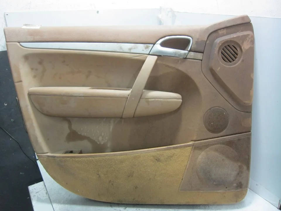Foto de GUARNECIDO PUERTA DELANTERA IZQUIERDA PORSCHE CAYENNE (TIPO 92A) 3.0 V6 TDI CAT (239 CV / 176 KW) referencia 7L5867011CK