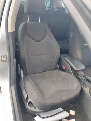 Foto de ASIENTO DELANTERO DERECHO PEUGEOT 308 SW 2.0 16V HDi FAP CAT (RHR / DW10BTED4) (136 CV / 100 KW) foto 2