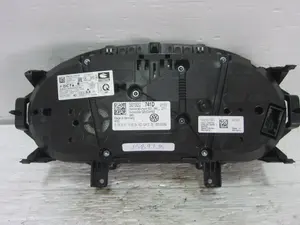 Foto de CUADRO INSTRUMENTOS VOLKSWAGEN GOLF VII BERLINA (BQ1/BE2) 1.6 TDI (116 CV / 85 KW) referencia 5G1920741D foto 4