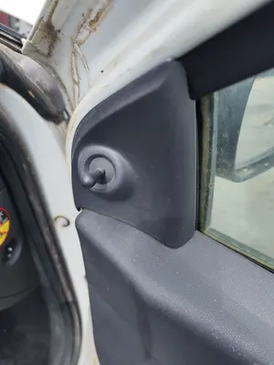 Foto de RETROVISOR DERECHO RENAULT CLIO III 1.2 16V (75 CV / 55 KW) foto 3