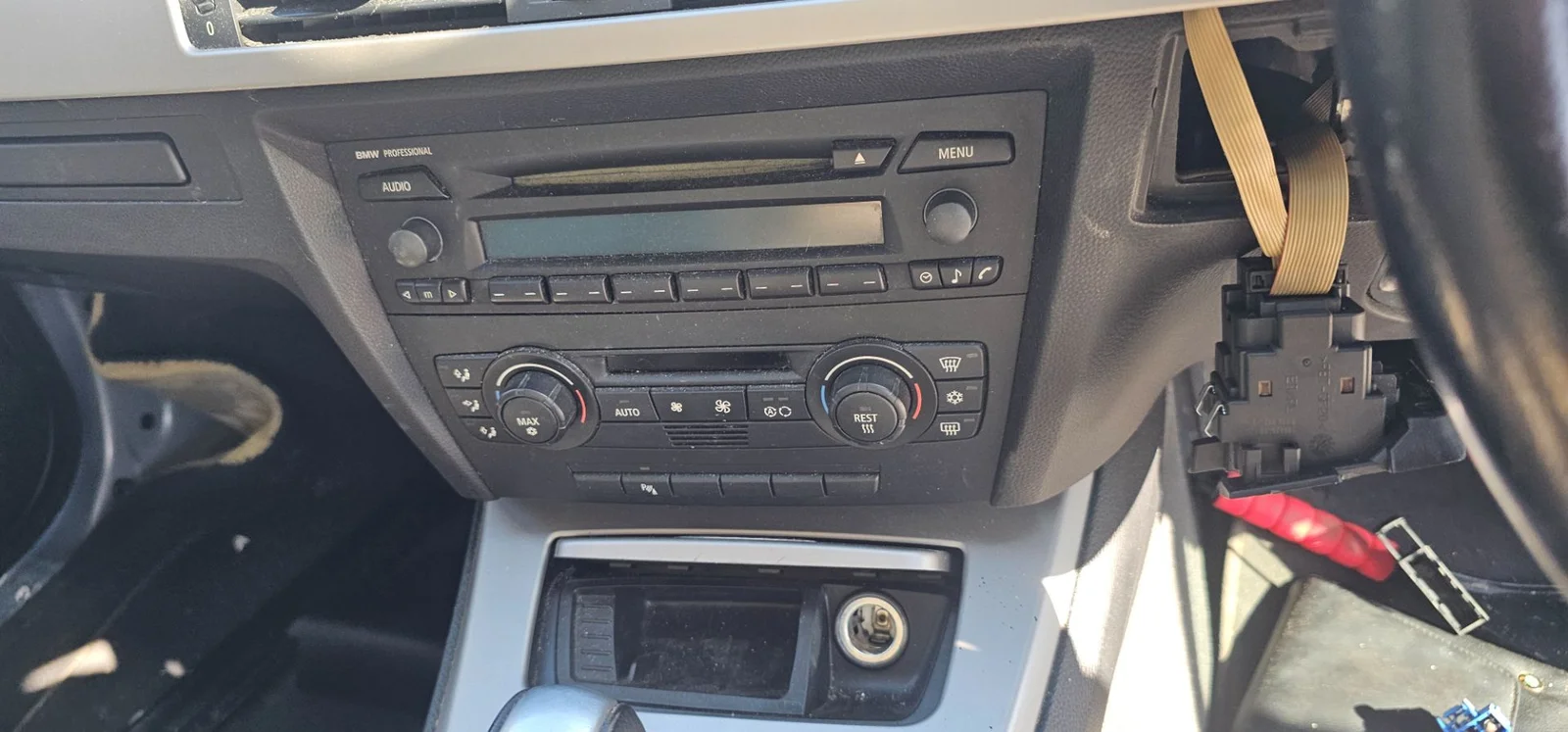 Foto de MANDO CALEFACCION / AIRE ACONDICIONADO BMW SERIE 3 BERLINA (E90) 2.0 CAT (129 CV / 95 KW)