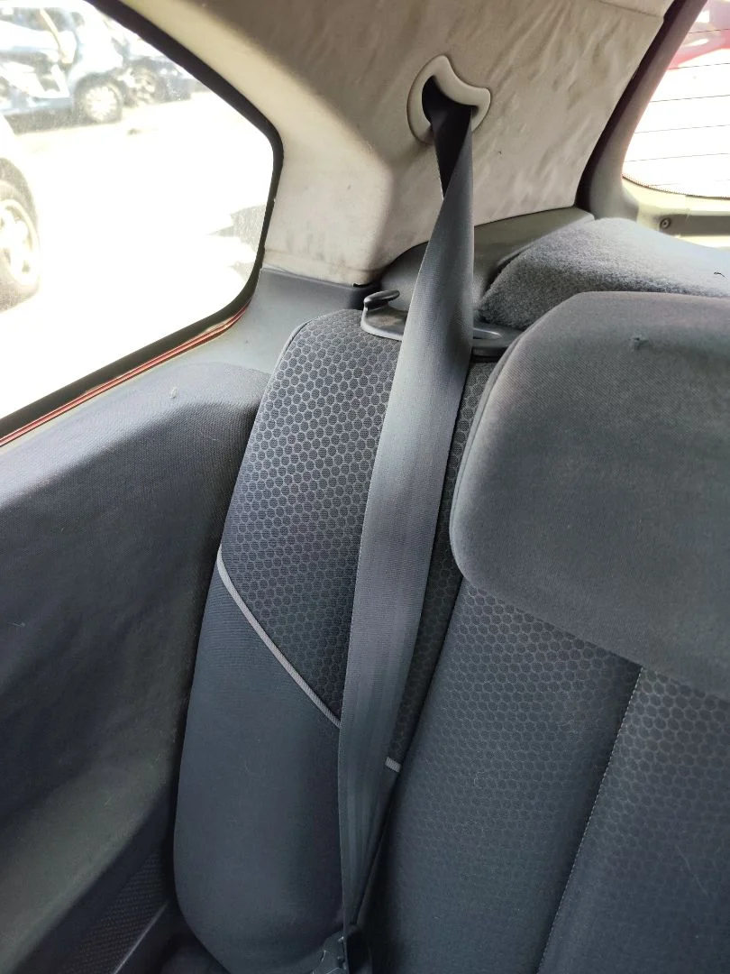 Foto de CINTURON SEGURIDAD TRASERO DERECHO RENAULT MEGANE II BERLINA 3P 1.9 dCi Diesel (120 CV / 88 KW)