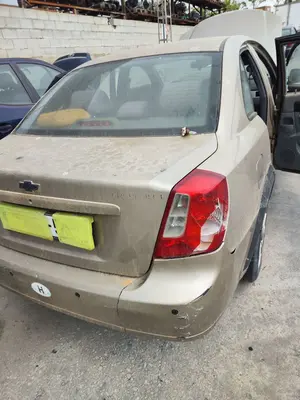 Foto de PORTON TRASERO CHEVROLET LACETTI 1.6 CAT (109 CV / 80 KW) referencia 96474985 foto 2