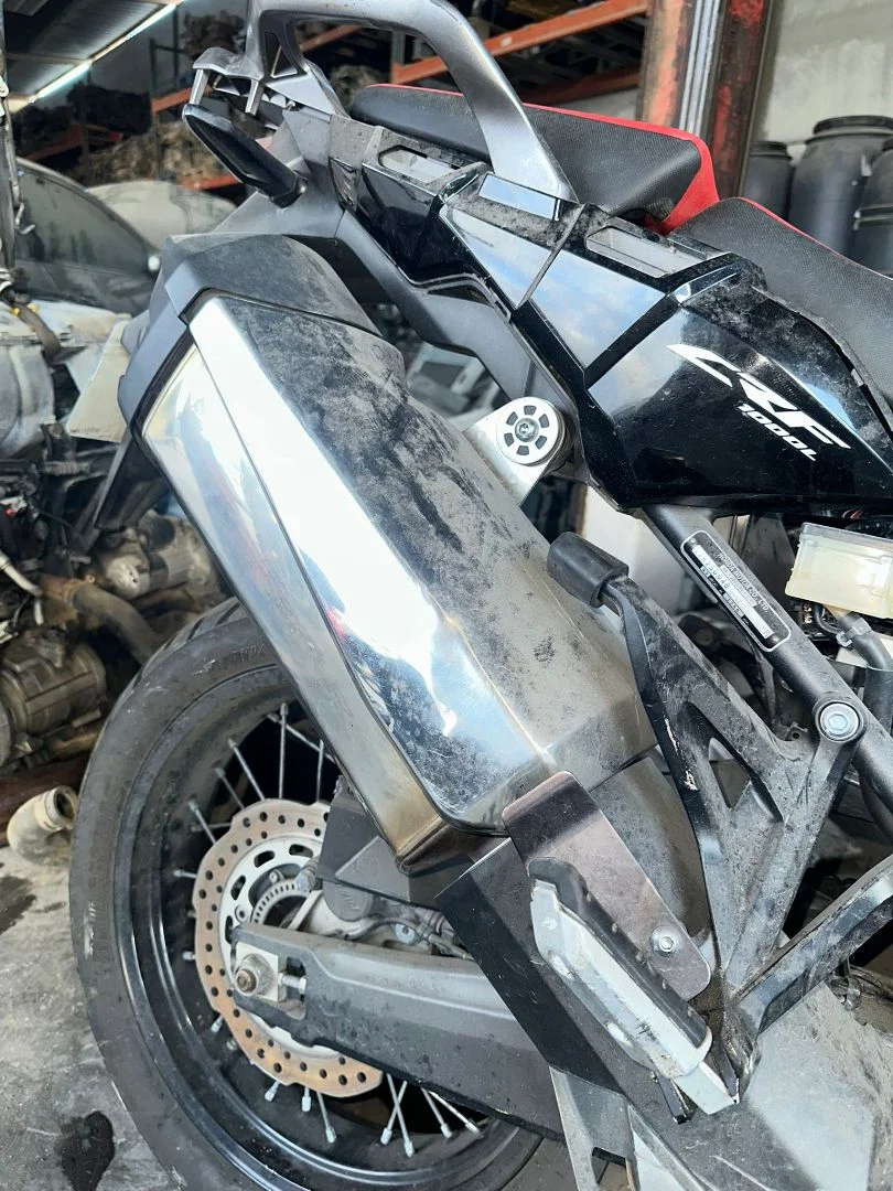 Foto de TUBO ESCAPE COMPLETO HONDA CRF 1000L AFRICA TWIN 998 cm3 - 70 kW (95 CV / 70 KW)