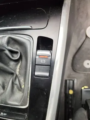 Foto de FRENO DE MANO ELECTRICO AUDI A5 COUPE (8T) 2.0 16V TDI (170 CV / 125 KW)