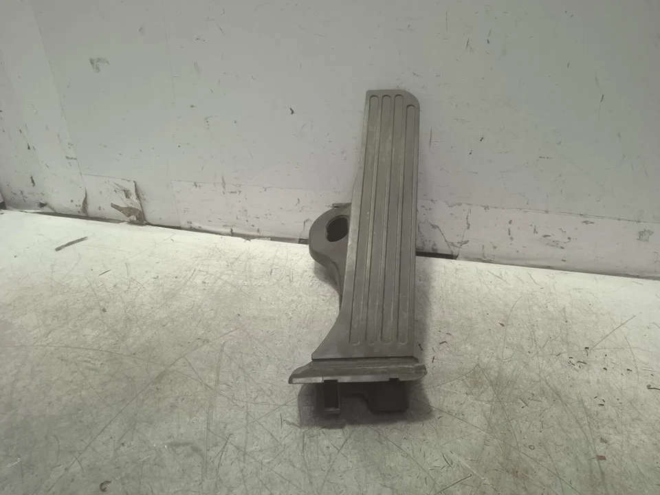 Foto de POTENCIOMETRO PEDAL AUDI A3 (8P1) 2.0 16V FSI (150 CV / 110 KW) referencia 1K1721503F