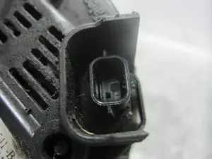 Foto de ALTERNADOR RENAULT CLIO III 1.2 (75 CV / 55 KW) referencia 8200654541B foto 5