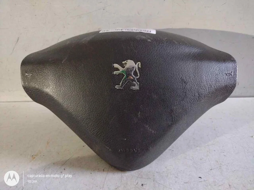 Foto de AIRBAG DELANTERO IZQUIERDO PEUGEOT 206 + 1.4 HDi (68 CV / 50 KW) referencia 96701085ZD