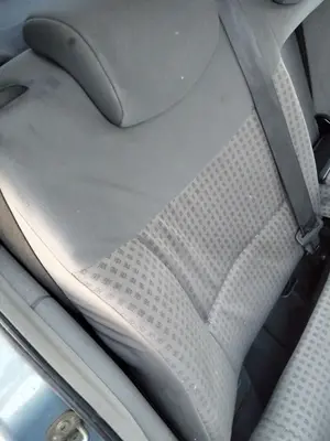 Foto de ASIENTO TRASERO MEDIO RENAULT LAGUNA II (BG0) 1.9 dCi Diesel CAT (101 CV / 74 KW) foto 3