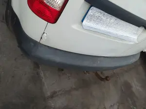 Foto de REFUERZO PARAGOLPES TRASERO VOLKSWAGEN CADDY (2K)(02.2004) 1.9 TDI (105 CV / 77 KW)
