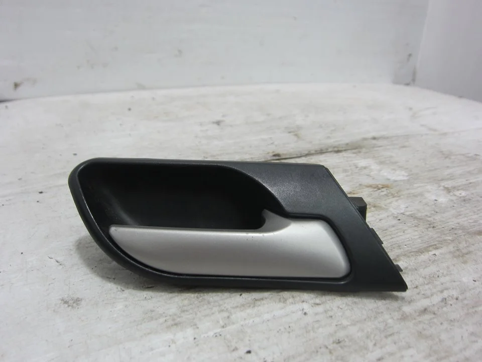 Foto de MANETA INTERIOR TRASERA DERECHA BMW SERIE X5 (E53) 3.0 24V CAT (231 CV / 170 KW) referencia 8408626