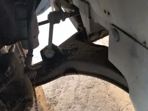 Foto de BIELETA ESTABILIZADORA DELANTERA IZQUIERDA NISSAN VANETTE CARGO 2.3 Diesel (75 CV / 55 KW)