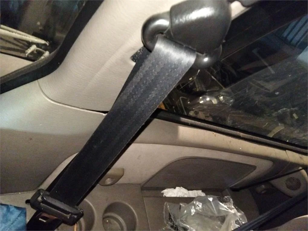 Foto de CINTURON SEGURIDAD TRASERO DERECHO CHRYSLER VOYAGER (RG)