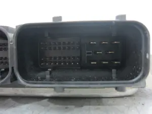 Foto de CENTRALITA MOTOR UCE SEAT LEON (1M1) 1.8 20V (125 CV / 92 KW) referencia 06A906032EF foto 3