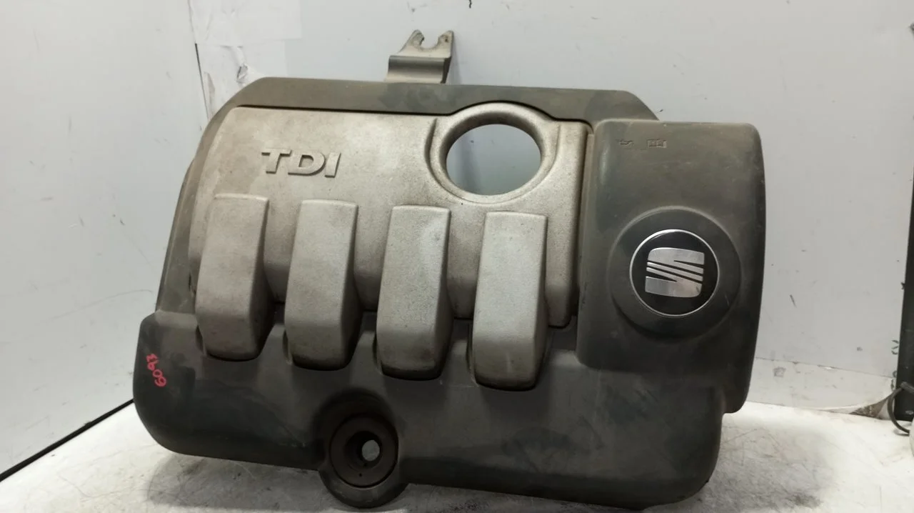 Foto de TAPA MOTOR SEAT ALHAMBRA (7V9) 1.9 TDI (131 CV / 96 KW) referencia 300199200