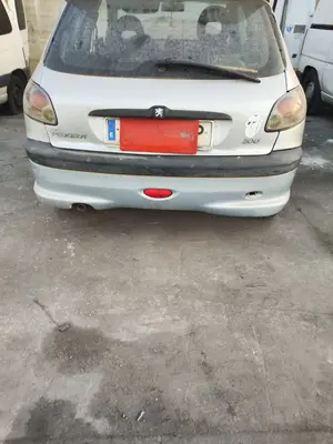 Foto de PARAGOLPES TRASERO PEUGEOT 206 1.6 16V CAT (109 CV / 80 KW)