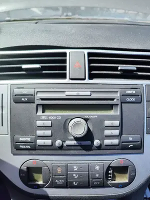 Foto de SISTEMA AUDIO / RADIO CD FORD FOCUS C-MAX (CAP)(2003) 1.6 TDCi CAT (90 CV / 66 KW)