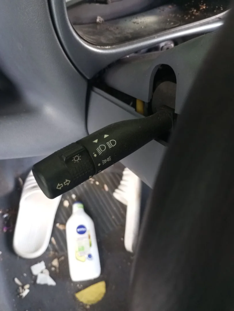 Foto de MANDO LUCES FORD KA (CCQ) 1.3 CAT (50 CV / 37 KW) referencia 1072957