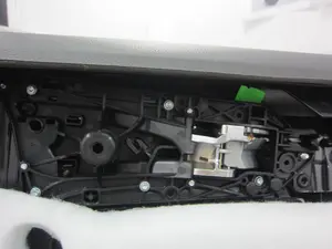 Foto de MANETA INTERIOR TRASERA IZQUIERDA PORSCHE CAYENNE (TIPO 92A) referencia 7P58377019 foto 2