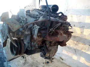 Foto de MOTOR COMPLETO CHRYSLER JEEP GR.CHEROKEE (ZJ)/(Z) 5.2 V8 CAT (211 CV / 155 KW) referencia ELF foto 7